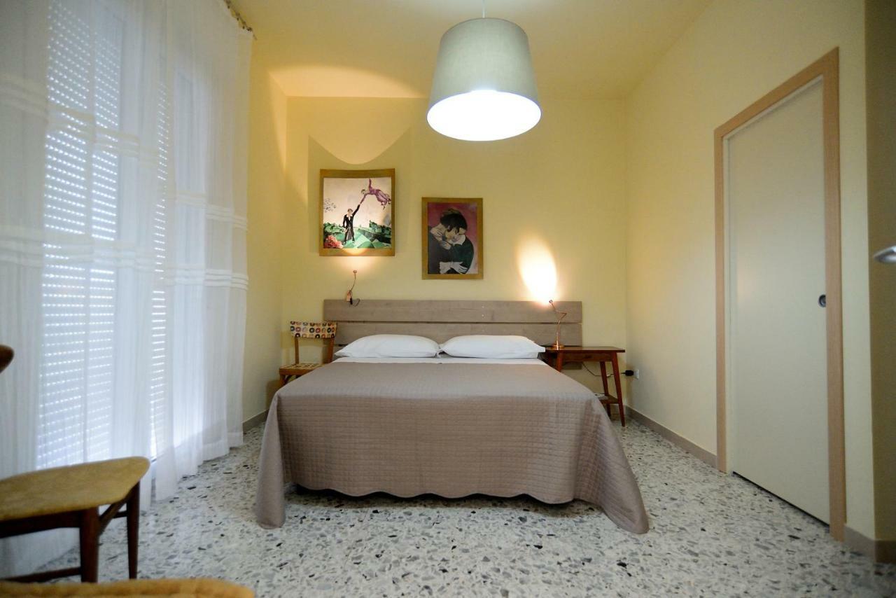 Bed And Breakfast Lucia เชซานา ภายนอก รูปภาพ